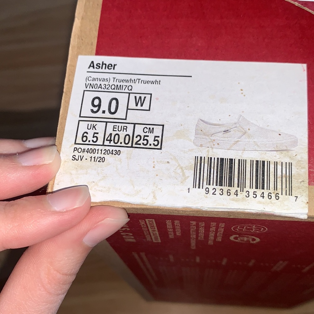 Vans | Asher All white Canvas Shoes women’s size 9 - Picture 12 of 12